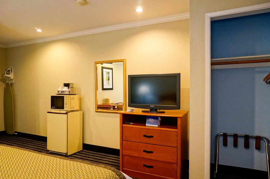 Hotel Parmani Palo Alto Buitenkant foto