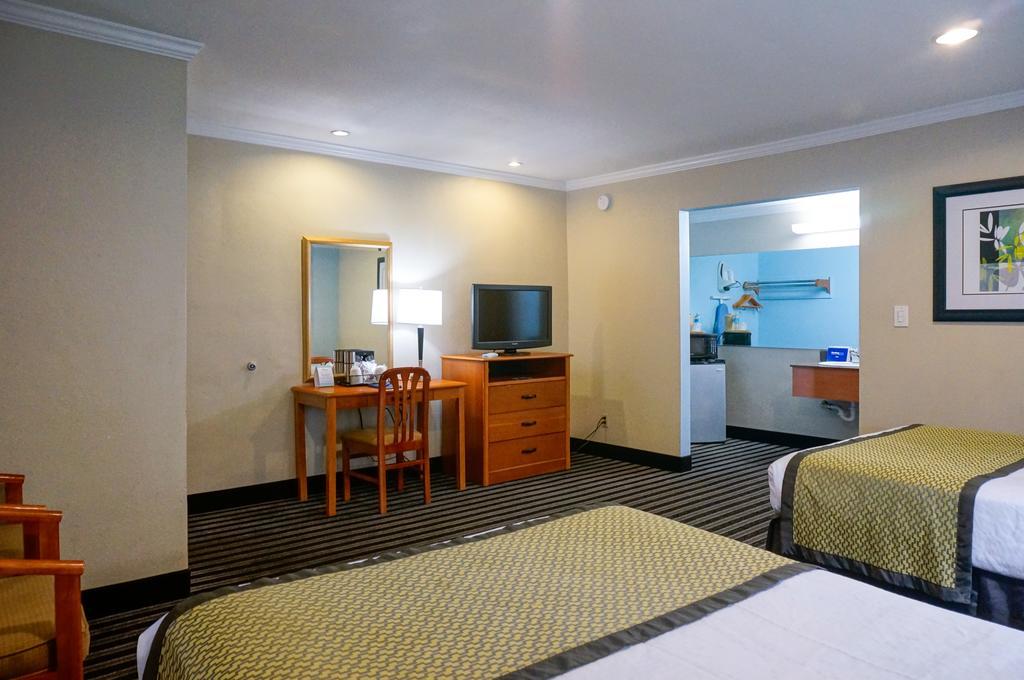Hotel Parmani Palo Alto Buitenkant foto